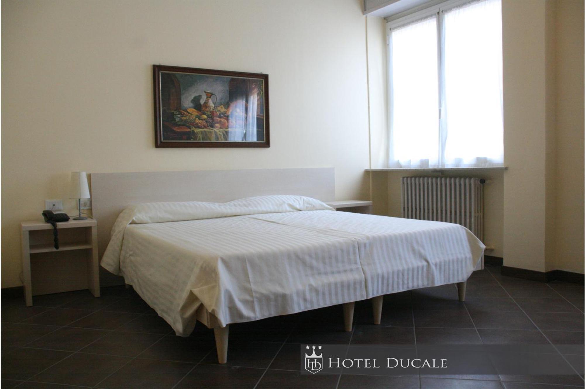 Hotel Ducale วิเจวาโน ภายนอก รูปภาพ